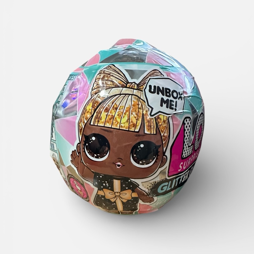 LOL Surprise Glitter Globe Doll BN!!
